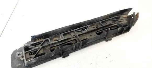 Volkswagen Touran I Front bumper mounting bracket 1T0807935