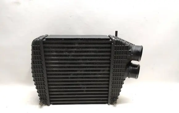 Maserati Ghibli Intercooler radiator 16484792 670035635 210716670