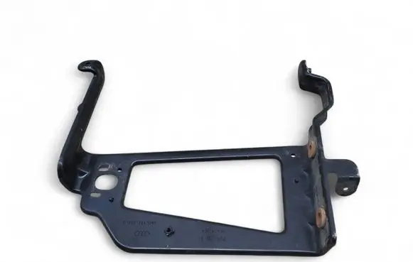 Audi Q7 4M Radiator mount bracket 4M0121262Q