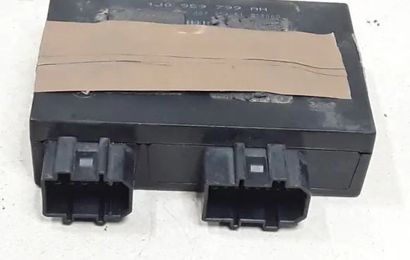Seat Toledo II (1M) Comfort/convenience module 1J0959799AH