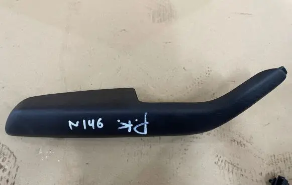 Audi A6 S6 C6 4F Front door interior handle trim 4f0867173