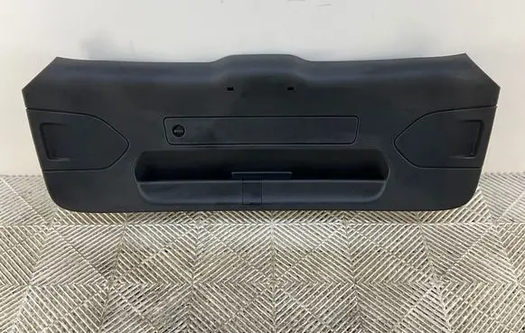 Audi Q3 8U Tailgate trim 8U0867979
