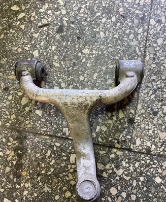 Mercedes-Benz ML W163 Front lower control arm/wishbone