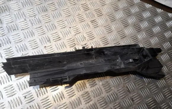 BMW X5 E70 Radiator support slam panel bracket 7586775