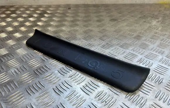 Hyundai Ioniq 5 Rear sill trim cover 85877Gi000