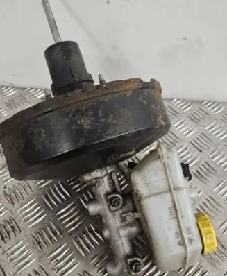 Skoda Fabia Mk2 (5J) Brake booster 6Q1614105AH