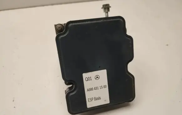 Mercedes-Benz A W176 ABS Pump A0004311500