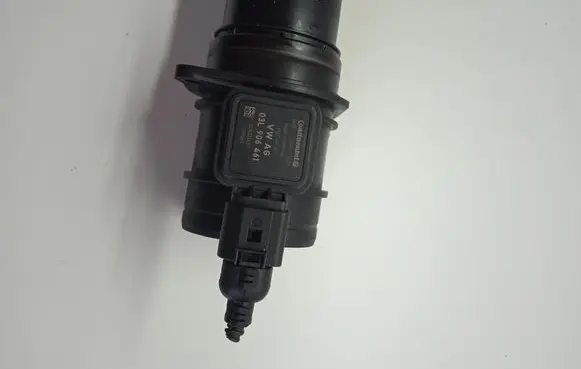 Volkswagen Touran II Mass air flow meter 03L906461