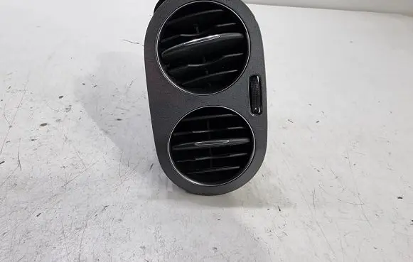Volkswagen Tiguan Dashboard side air vent grill/cover trim 5N0819709 5N0819703 5M0819759