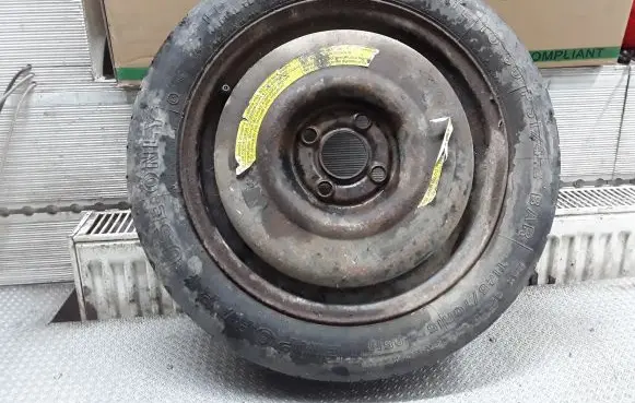 Volkswagen Golf III R15 spare wheel 535601025A