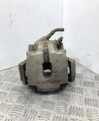 BMW 5 E60 E61 Front brake caliper 11817100221