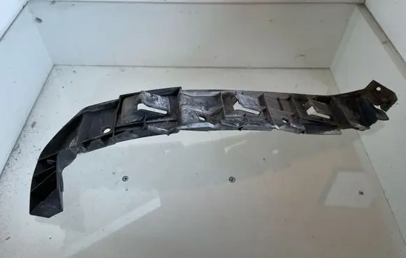 Seat Toledo III (5P) Rear bumper mounting bracket 5P5807393 M848C