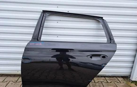 Skoda Octavia Mk4 Rear door 5E7833311 161775 SKXX1