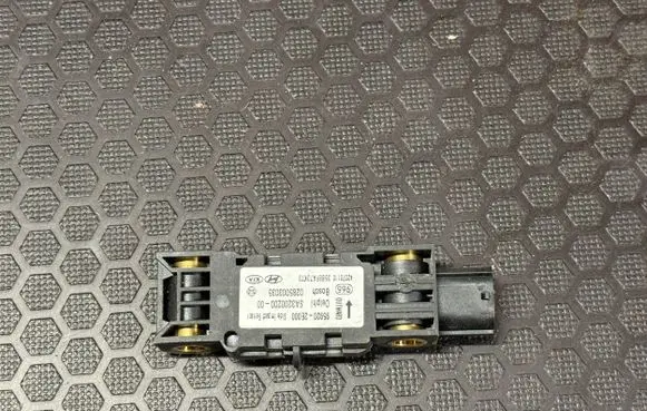 Hyundai Tucson JM Airbag deployment crash/impact sensor 959202E000 0285003035 SA320020000