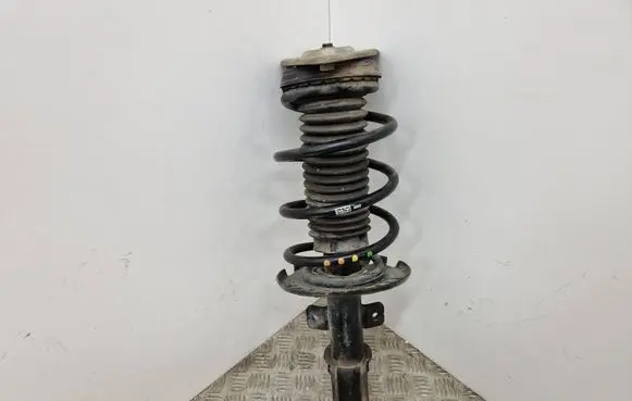 Peugeot 5008 II Front shock absorber with coil spring 9819718680
