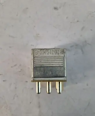 Mercedes-Benz E W124 Other relay 0015420219
