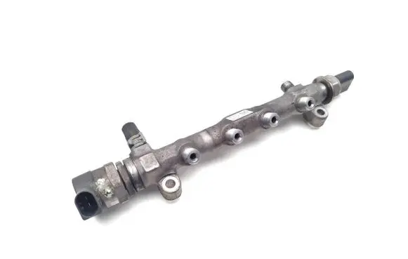 Audi A3 S3 8V Fuel main line pipe 04L089B 0281006075 057130764AB