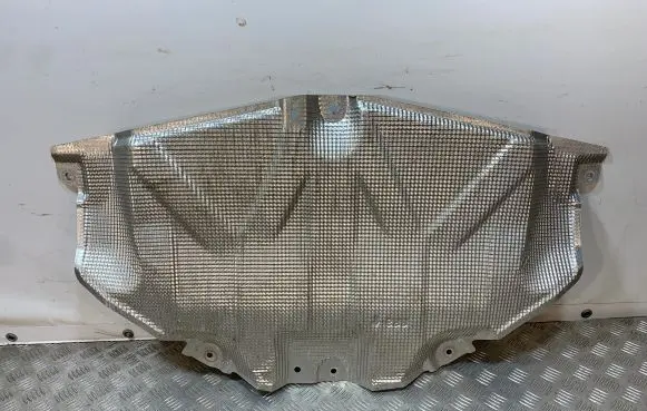 Mitsubishi Outlander IV Exhaust heat shield