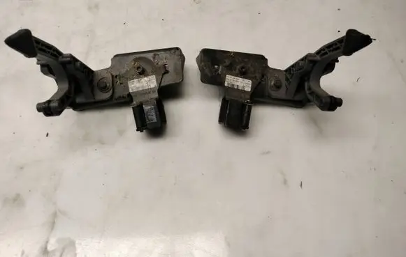 Volvo C70 Convertible roof lock/latch 9466689