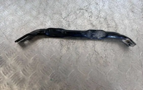 BMW X5M E70 Radiator support slam panel bracket 7159588
