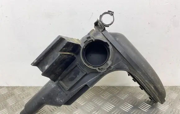 Peugeot 508 Air intake duct part 9684937980