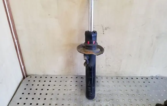 Front shock absorber/damper
