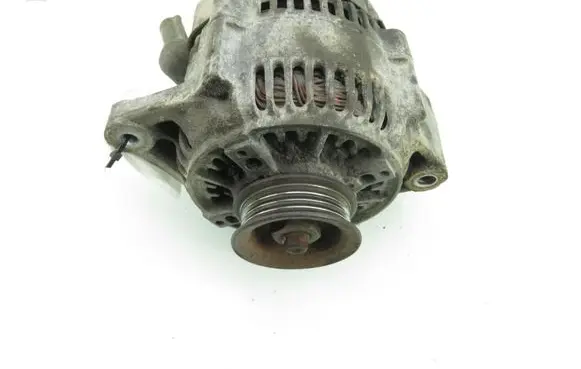 Suzuki Swift I Generator/alternator 1022112600 3140080G1