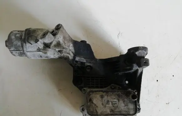 BMW X3 F25 Oil filter mounting bracket