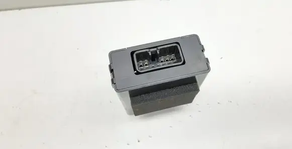 Toyota Corolla E110 Air conditioning/heating control unit 8865016620