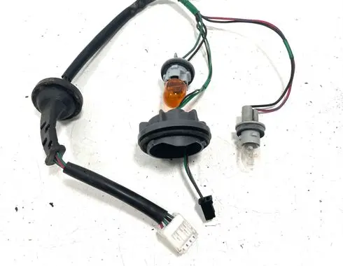 Nissan Leaf I (ZE0) Headlight/headlamp wiring loom/harness 