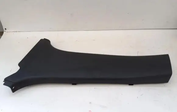 Toyota Avensis T250 (B) pillar trim (bottom)