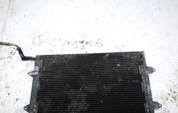 Volkswagen Golf III A/C cooling radiator (condenser) 1h0820413
