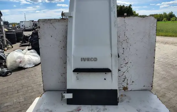 Iveco Daily 35.8 - 9 Back/rear loading door