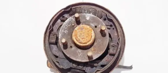 Suzuki Baleno EG Rear wheel hub