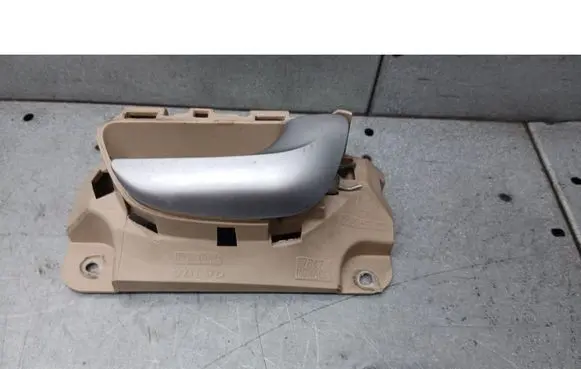 Volvo S80 Front door interior handle 09170046