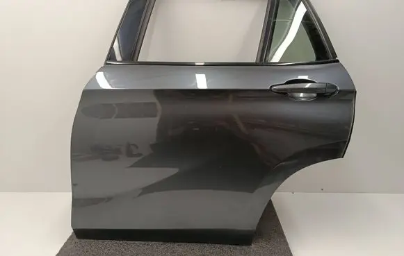 BMW X1 E84 Rear door 9628743
