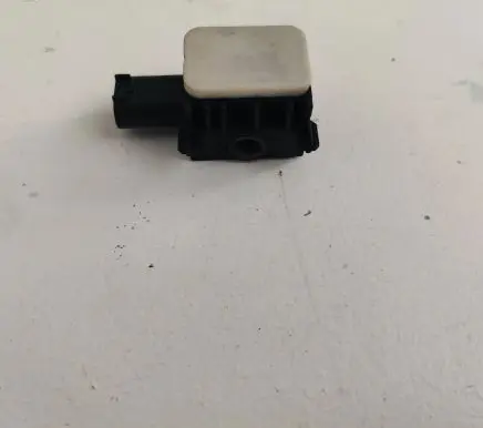 Mercedes-Benz R W251 Airbag deployment crash/impact sensor 0038202926