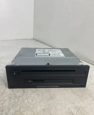 Volkswagen Golf Sportsvan Head unit multimedia control 5G0035824A FA0300016A