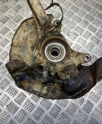 Lexus RX 300 Front wheel hub
