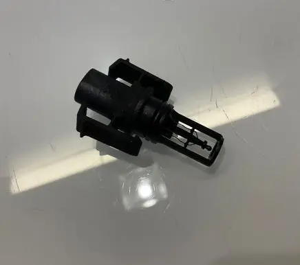 Mercedes-Benz CLS C219 Intake air temperature sensor 0005422818 A0005422818