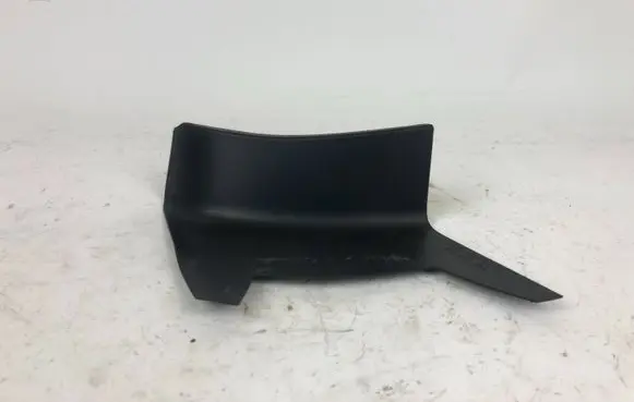Porsche Macan (95B) Rear/tail light trim molding 95B945311C 00010102 18957503