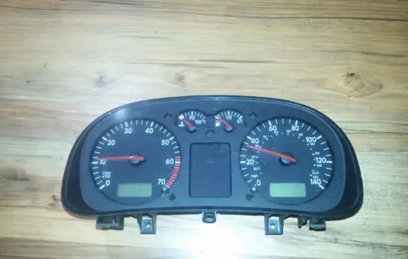Volkswagen Golf IV Speedometer (instrument cluster) 1j0919911 0263611006