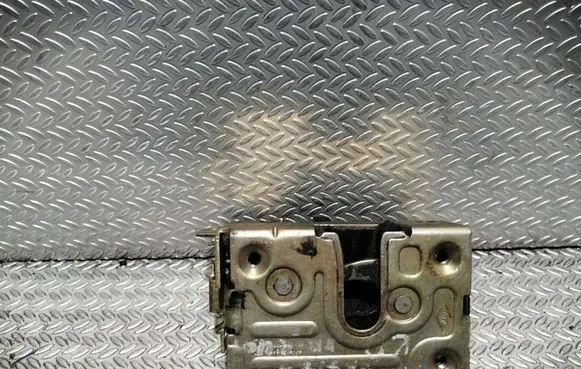 Renault Master II Front door lock