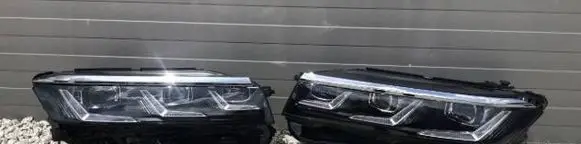 Volkswagen Touareg III Headlights/headlamps set 0301130231A LE21A6483 761941081P
