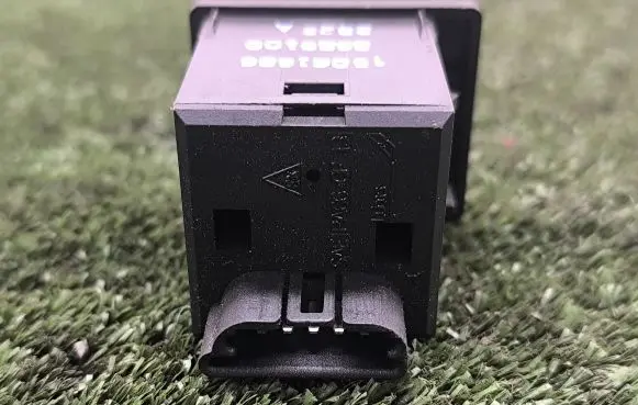 Chevrolet Tahoe Fog light switch 15061686 8689100 2323A
