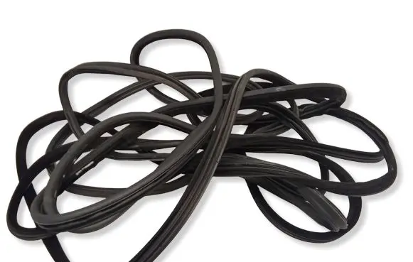 Land Rover Evoque I Rubber seal front coupe door 