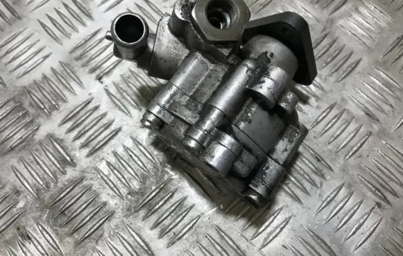 Alfa Romeo 156 Power steering pump 46763561 7613955505