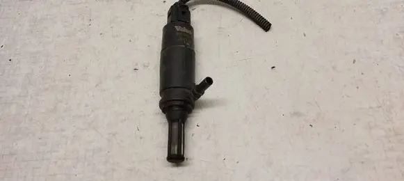 Volvo S60 Headlight washer pump 89032971