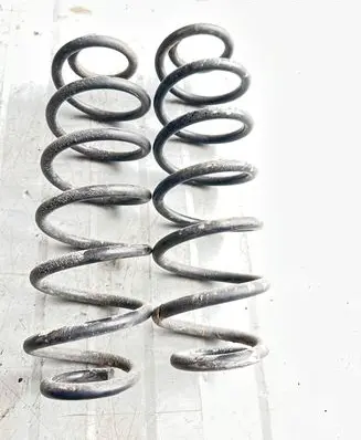 Volkswagen Golf VII Rear coil spring