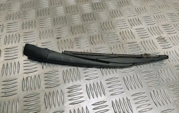 Suzuki Swift II Rear wiper blade arm